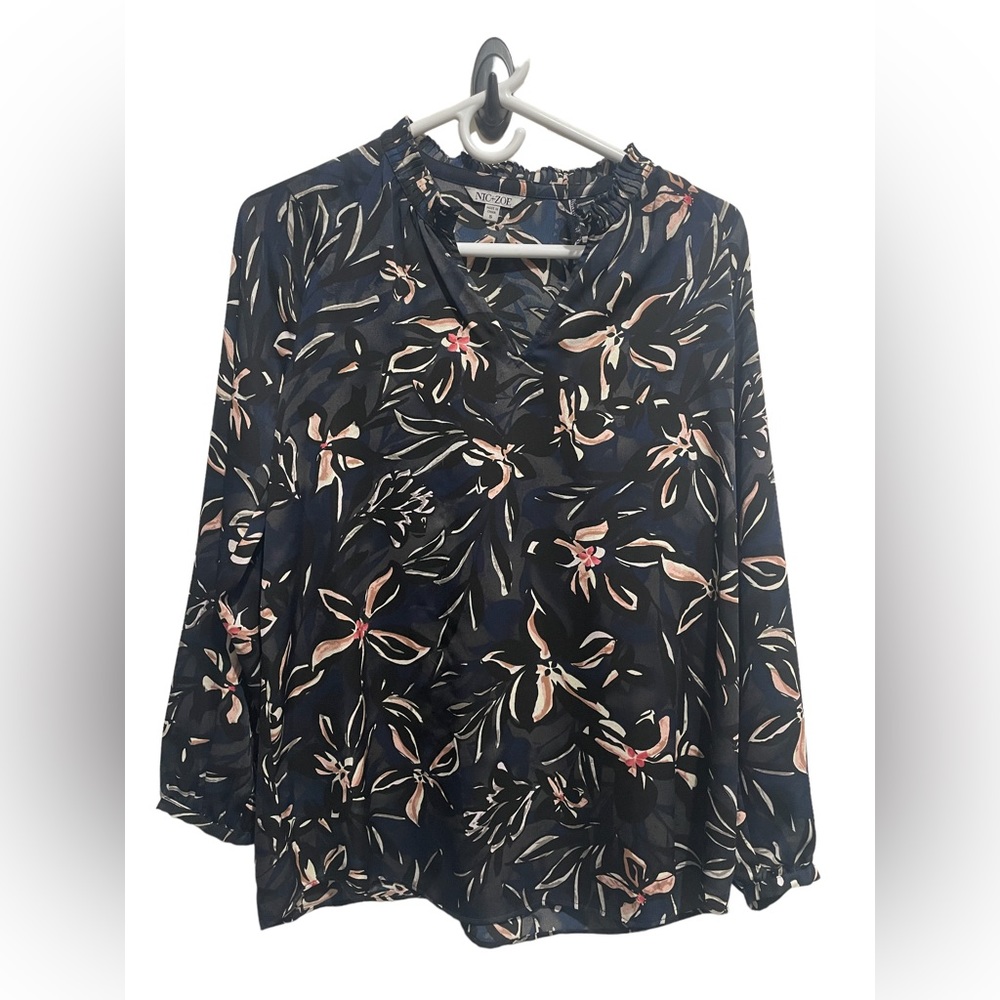 Nic+Zoe print top. Size small